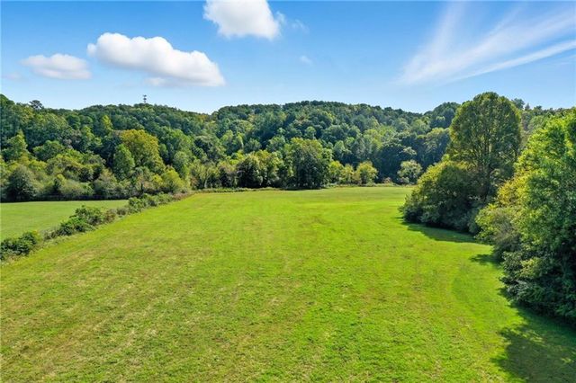 195 River Street, Ellijay, GA 30540