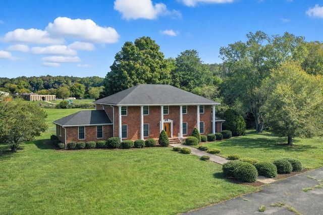 195 River Street, Ellijay, GA 30540