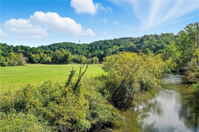 195 River Street, Ellijay, GA 30540