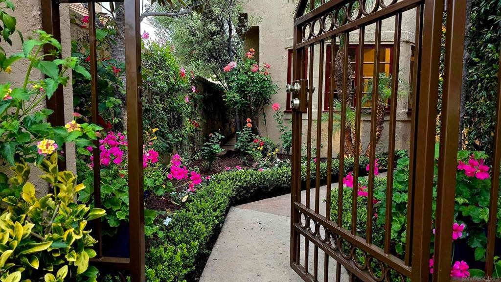 Image 15 of property listing at 3623 Paseo Vista Famosa, Rancho Santa Fe, CA 92091