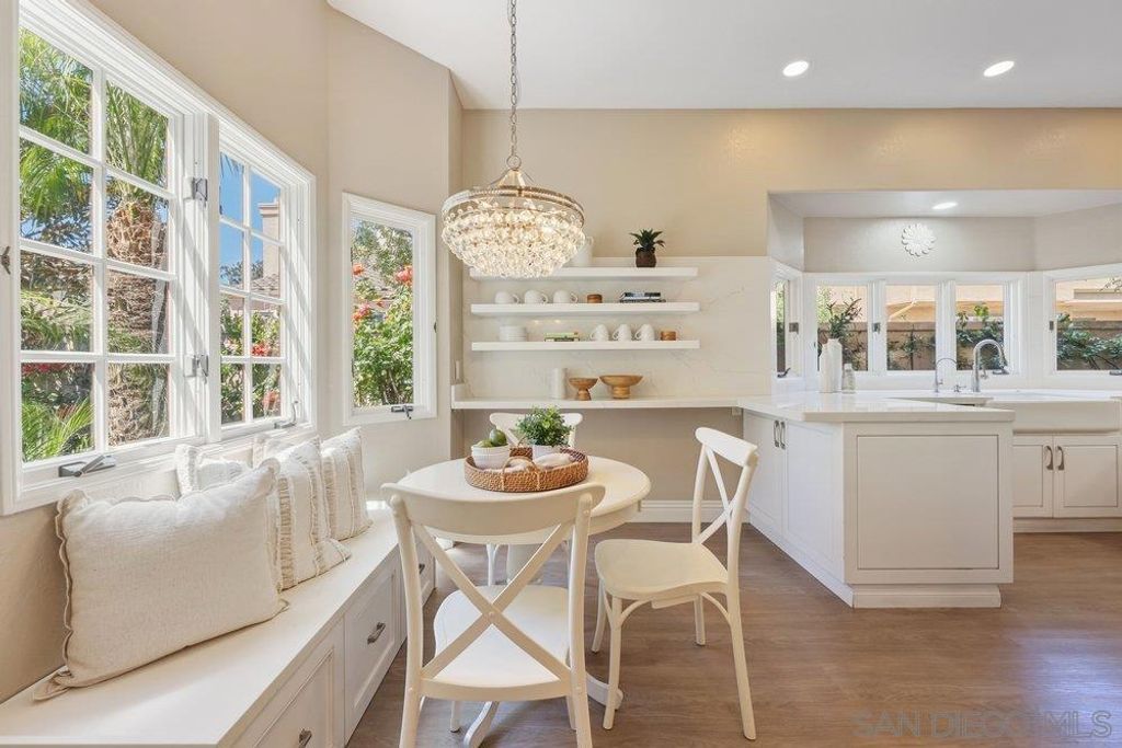 Image 7 of property listing at 3623 Paseo Vista Famosa, Rancho Santa Fe, CA 92091