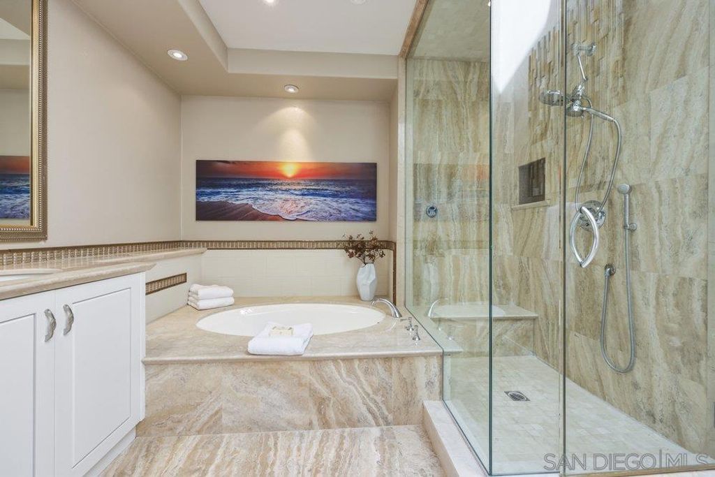 Image 9 of property listing at 3623 Paseo Vista Famosa, Rancho Santa Fe, CA 92091