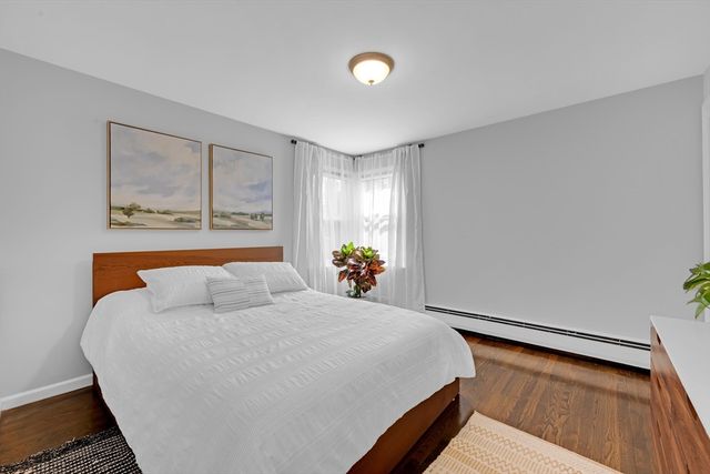 43 Grandview Ave, Worcester, MA 01603