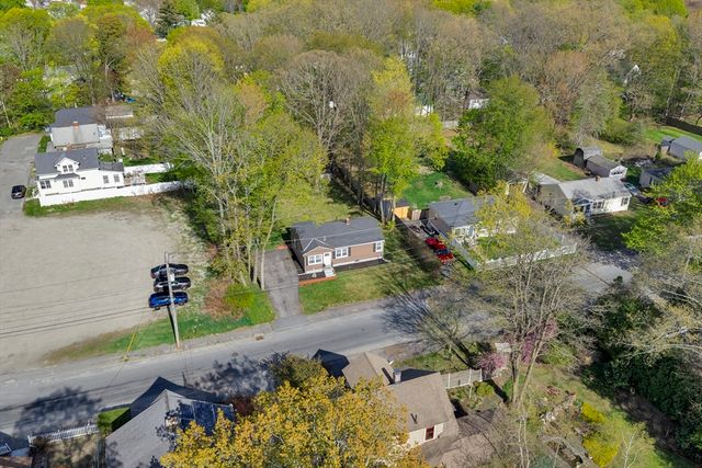 43 Grandview Ave, Worcester, MA 01603