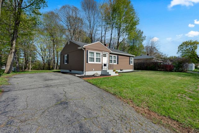43 Grandview Ave, Worcester, MA 01603