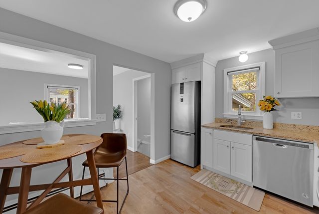 43 Grandview Ave, Worcester, MA 01603