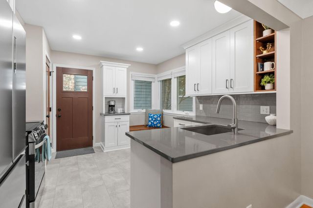 4128 Ewing Avenue S, Minneapolis, MN 55410