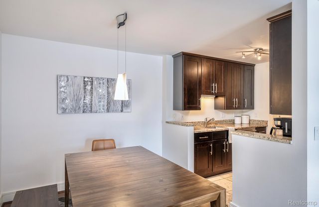 411 S Old Woodward Avenue 529, Birmingham, MI 48009