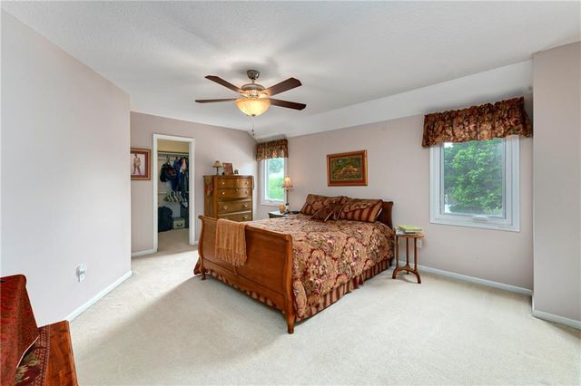3912 Manhattan Avenue, Blue Springs, MO 64015