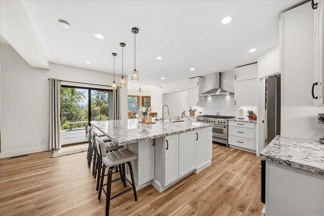 175 Meadow Gate Rd, Meadow Vista, CA 95722