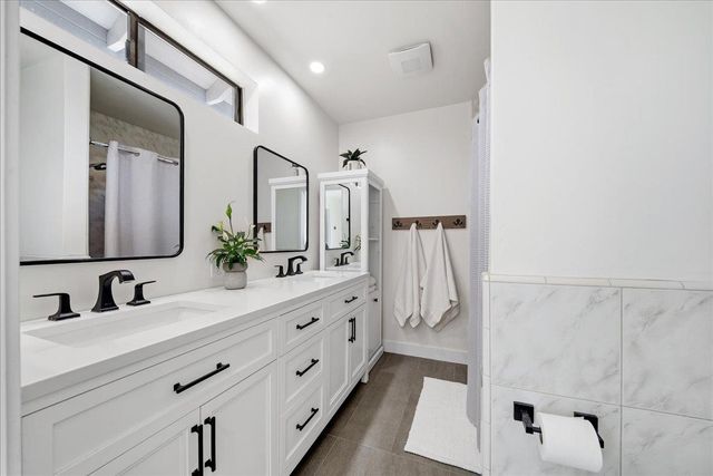 175 Meadow Gate Rd, Meadow Vista, CA 95722