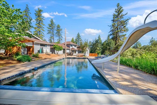 175 Meadow Gate Rd, Meadow Vista, CA 95722