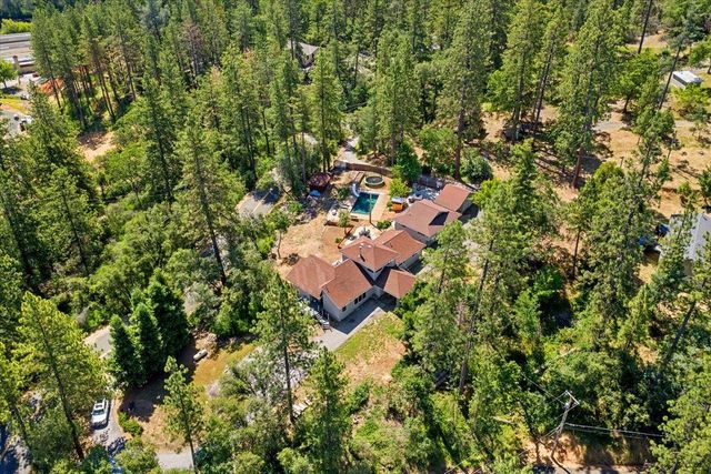 175 Meadow Gate Rd, Meadow Vista, CA 95722