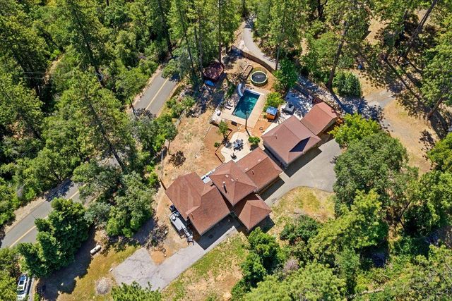 175 Meadow Gate Rd, Meadow Vista, CA 95722
