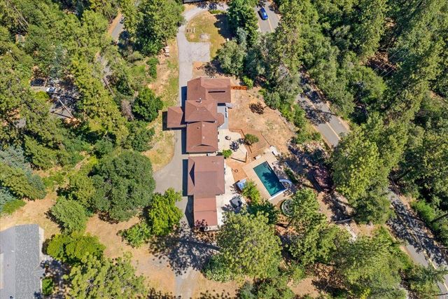 175 Meadow Gate Rd, Meadow Vista, CA 95722
