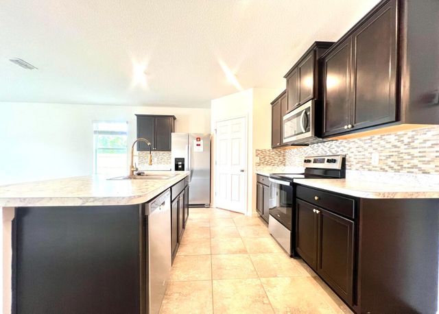 341 SW Ridgecrest Drive, Port St. Lucie, Port St Lucie, FL 34953