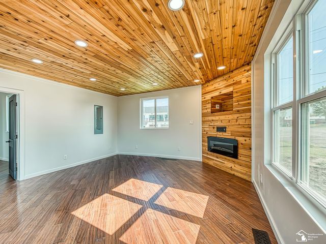 6621 Devils Lake Highway, Manitou Beach, MI 49253
