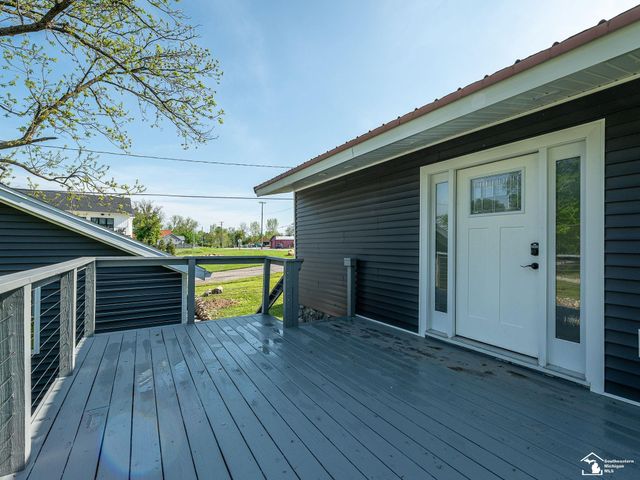 6621 Devils Lake Highway, Manitou Beach, MI 49253