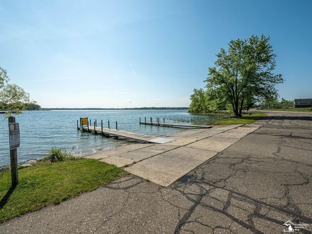 6621 Devils Lake Highway, Manitou Beach, MI 49253