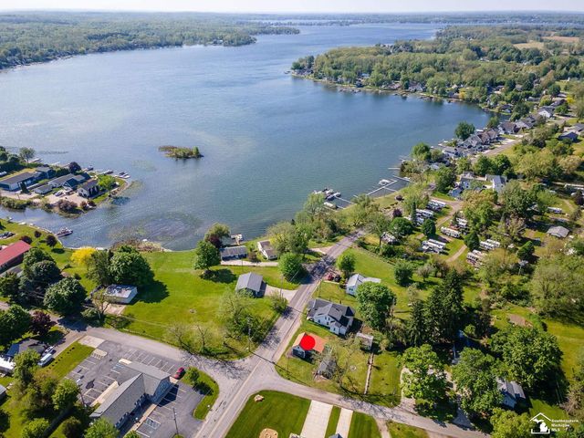 6621 Devils Lake Highway, Manitou Beach, MI 49253