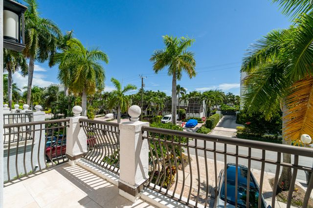 411 Hendricks Isle, Fort Lauderdale, FL 33301