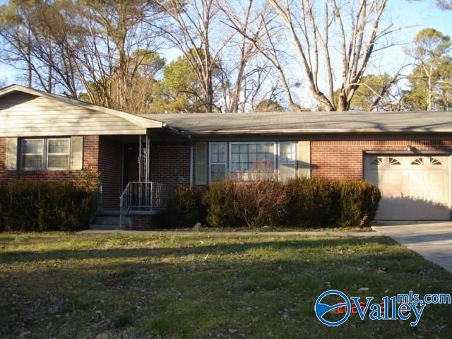 3319 Barton Avenue, Huntsville, AL 35810