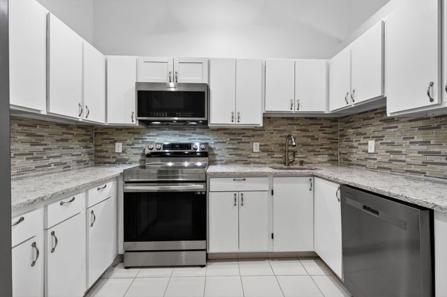 6572 Chasewood Drive F, Jupiter, FL 33458