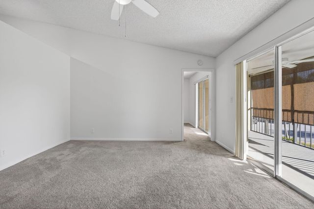 6572 Chasewood Drive F, Jupiter, FL 33458