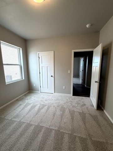 944 ENCLAVE COURT, De Pere, WI 54115