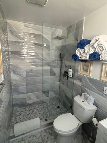 2820 NE 49th St, Fort Lauderdale, FL 33308