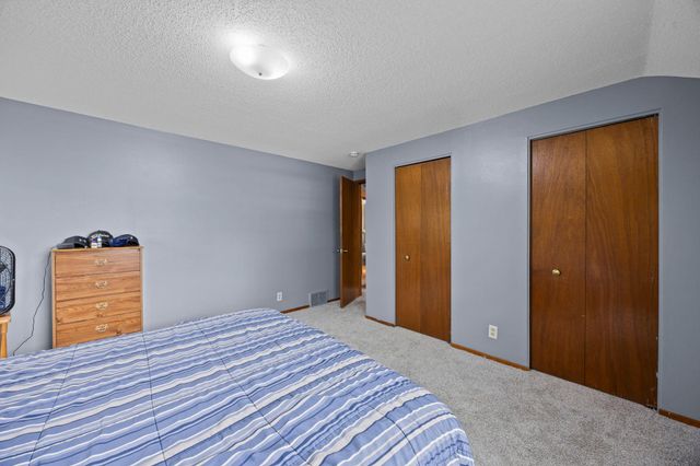 11849 Wren Street NW, Coon Rapids, MN 55433