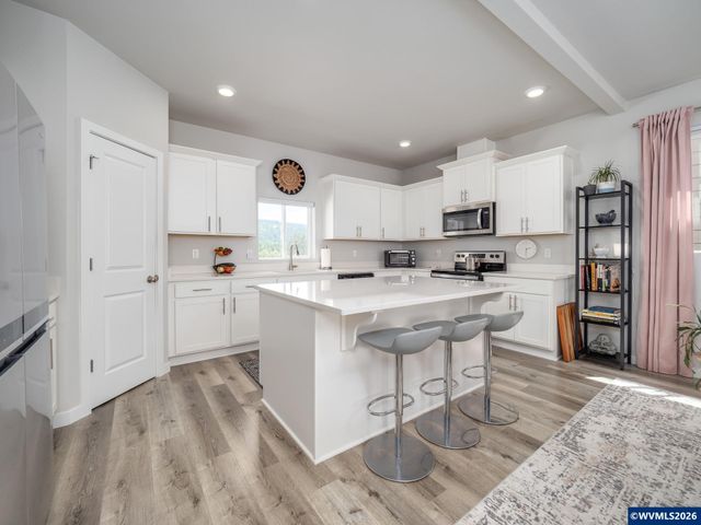 1458 N Siltstone Av, Newberg, OR 97132