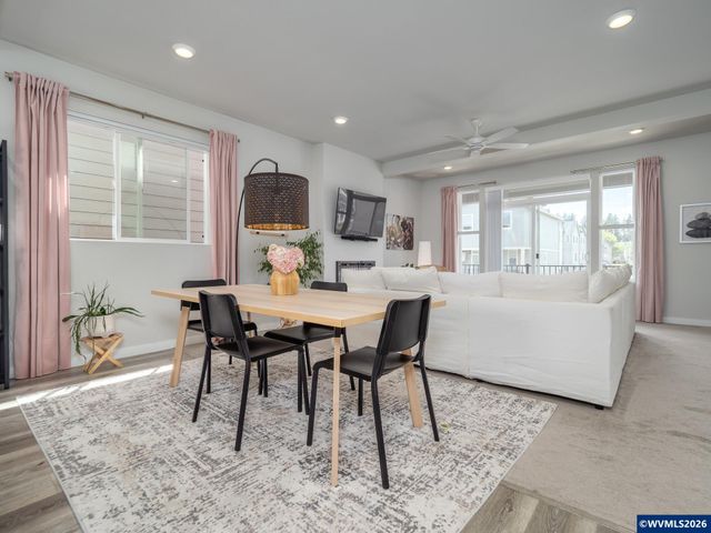 1458 N Siltstone Av, Newberg, OR 97132