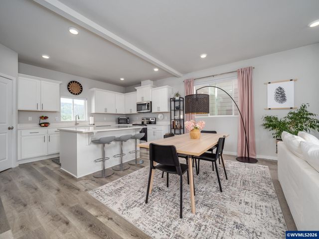 1458 N Siltstone Av, Newberg, OR 97132