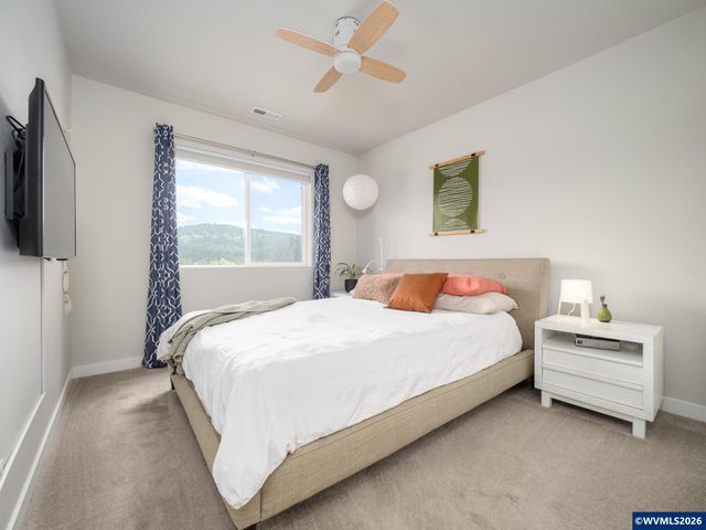 1458 N Siltstone Av, Newberg, OR 97132