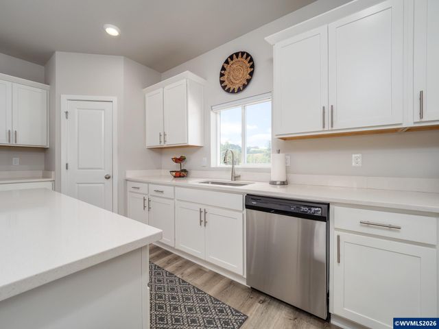 1458 N Siltstone Av, Newberg, OR 97132