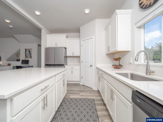 1458 N Siltstone Av, Newberg, OR 97132