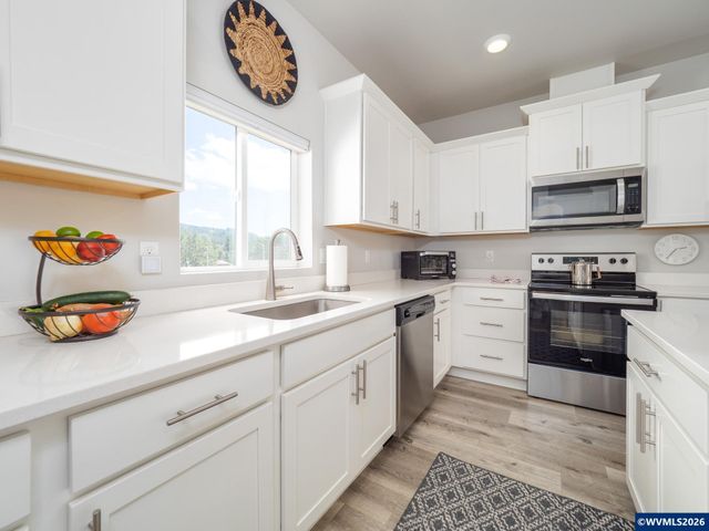 1458 N Siltstone Av, Newberg, OR 97132