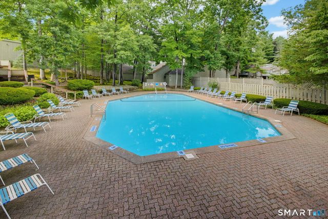 11 Byrne Court D4, Farmington, CT 06032