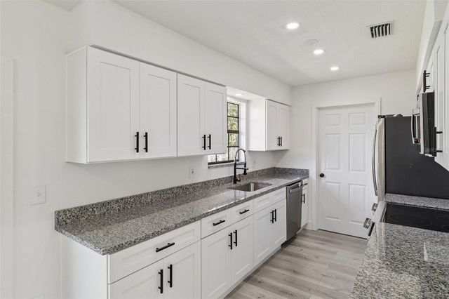 682 DE GROODT ROAD SW, Palm Bay, FL 32908