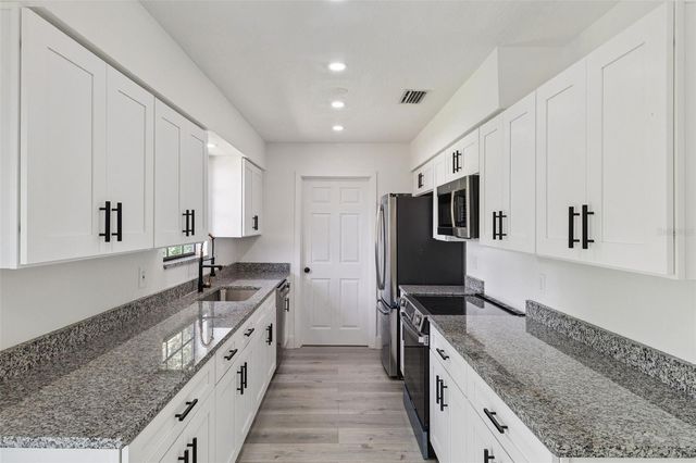 682 DE GROODT ROAD SW, Palm Bay, FL 32908