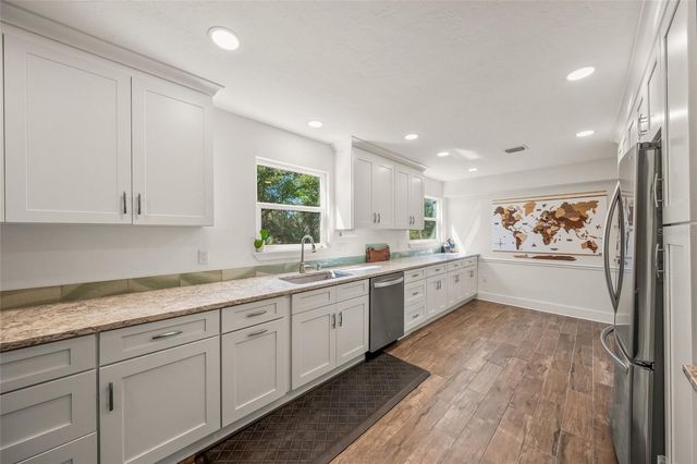 6851 SHETLAND WAY, Sarasota, FL 34241