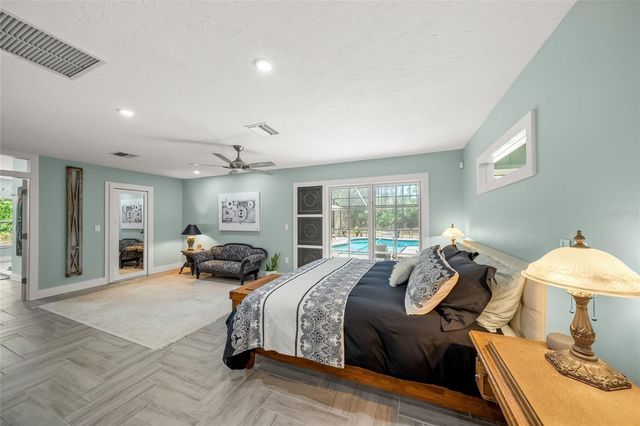 6851 SHETLAND WAY, Sarasota, FL 34241