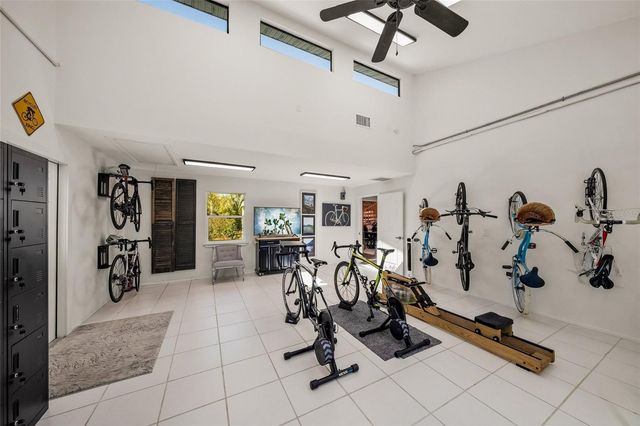 6851 SHETLAND WAY, Sarasota, FL 34241