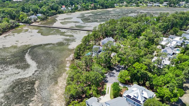 6 Anchorage Way, Beaufort, SC 29902