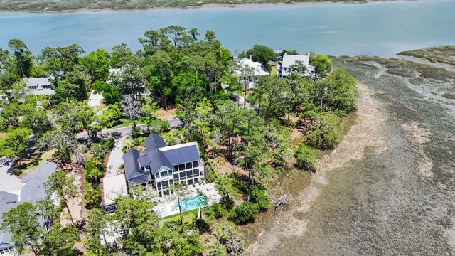 6 Anchorage Way, Beaufort, SC 29902