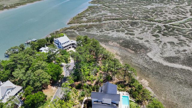 6 Anchorage Way, Beaufort, SC 29902