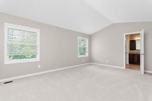 1305 Dancer Court, Libertyville, IL 60048