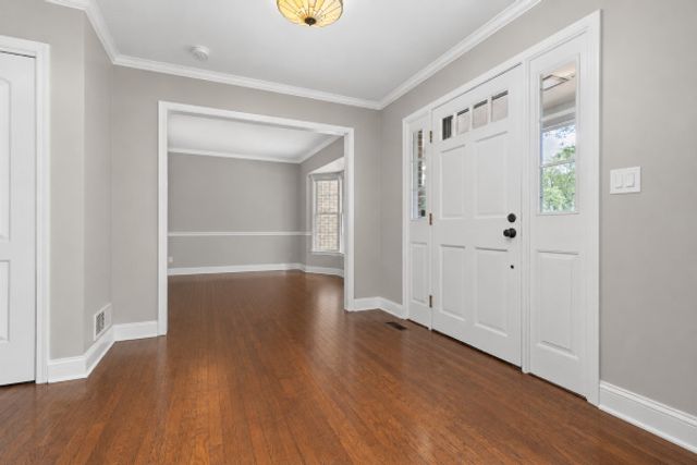 1305 Dancer Court, Libertyville, IL 60048
