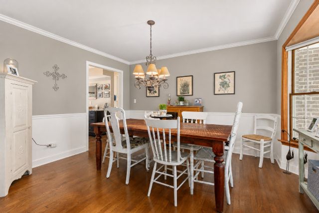 1305 Dancer Court, Libertyville, IL 60048